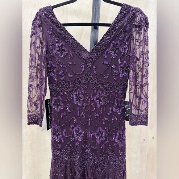 NWT Pisarro Nights formal gown, size 2 - Picture 2 of 14